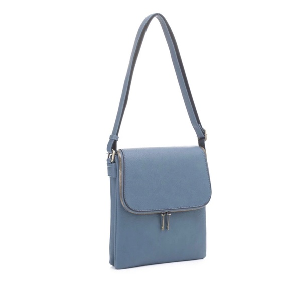 Brand new Teal Women’s Concealed Weapon Crossbody - Picture 1 of 3
